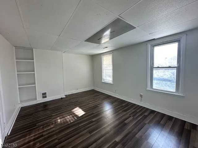 $2,000 | 210 Norway Avenue, Unit 2, Hamilton, NJ 08609