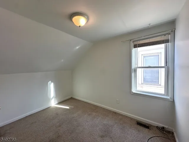 $2,000 | 210 Norway Avenue, Unit 2, Hamilton, NJ 08609