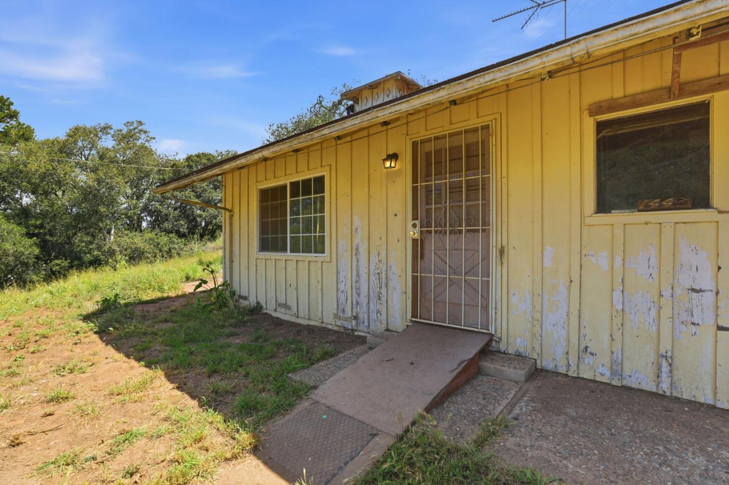1443 Elkhorn Road Watsonville, CA 95076 - Photo 6 of 41