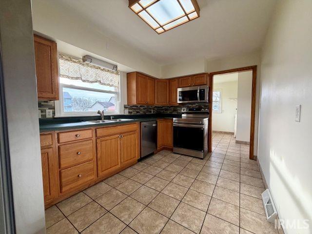 1410 Williams Street Angola, IN 46703 - Photo 7 of 22