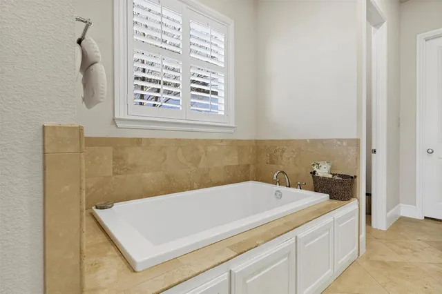 $639,000 | 312 Creekview Terrace, Aledo, TX 76008