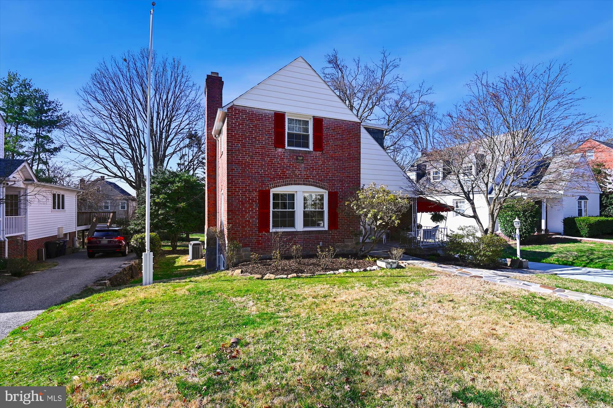 811 Kingston Road Baltimore, MD 21212 - Photo 3 of 34