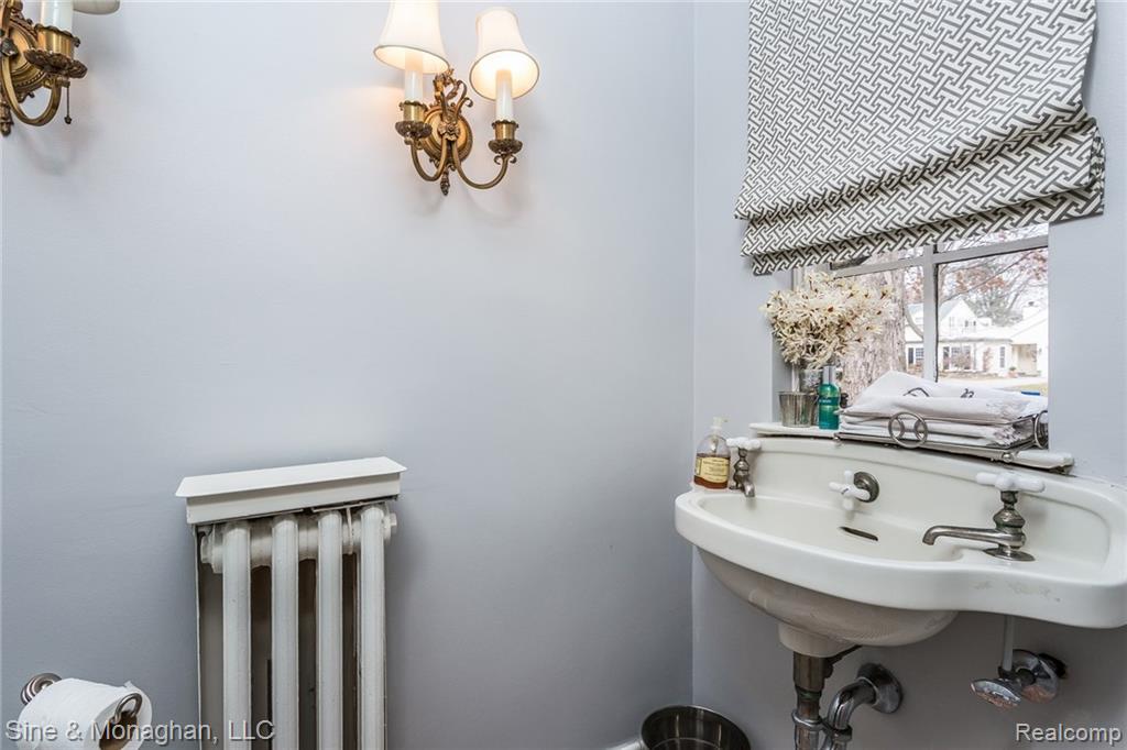 53 Cloverly Road Grosse Pointe Farms, MI 48236 - Photo 42 of 61