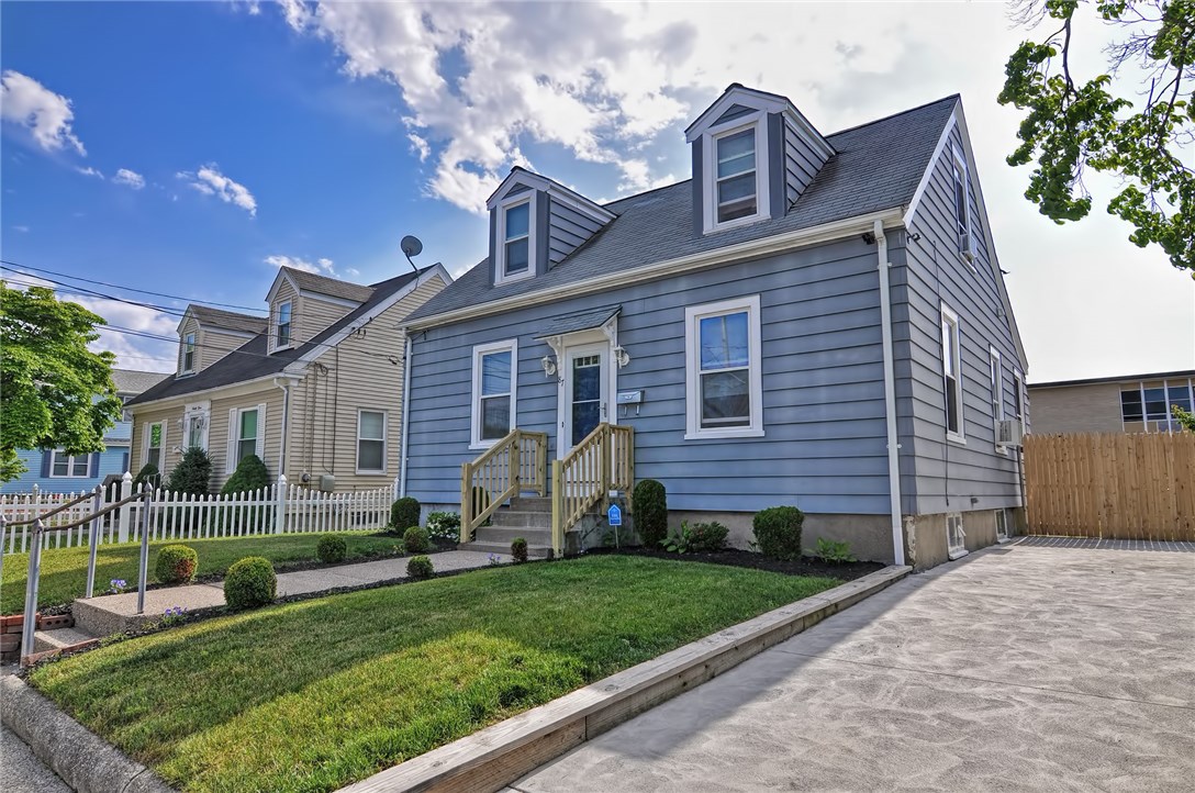 87 Rosemere Road Pawtucket, RI 02861 - Photo 1 of 35 Gallery Image 1