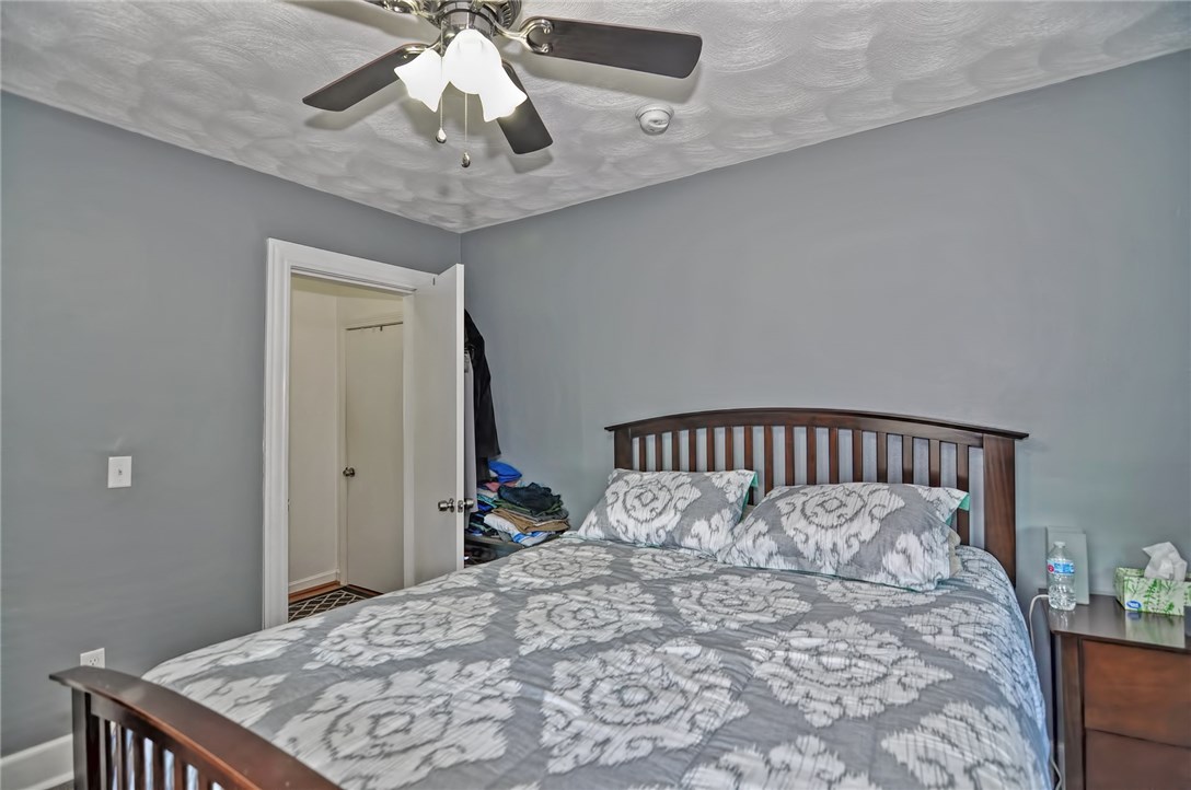 87 Rosemere Road Pawtucket, RI 02861 - Photo 11 of 35 Gallery Image 11