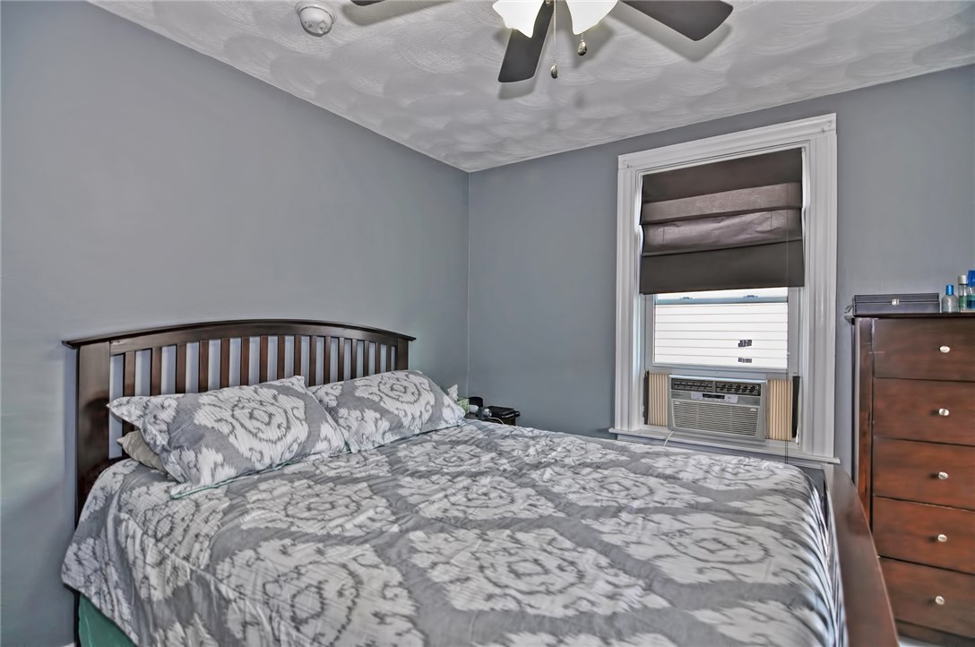 87 Rosemere Road Pawtucket, RI 02861 - Photo 12 of 35 Gallery Image 12