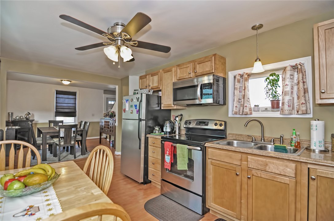 87 Rosemere Road Pawtucket, RI 02861 - Photo 18 of 35 Gallery Image 18