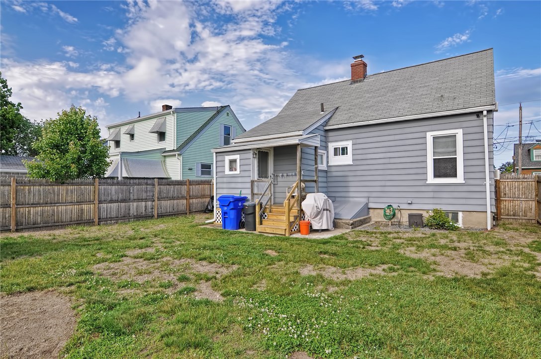 87 Rosemere Road Pawtucket, RI 02861 - Photo 33 of 35 Gallery Image 33