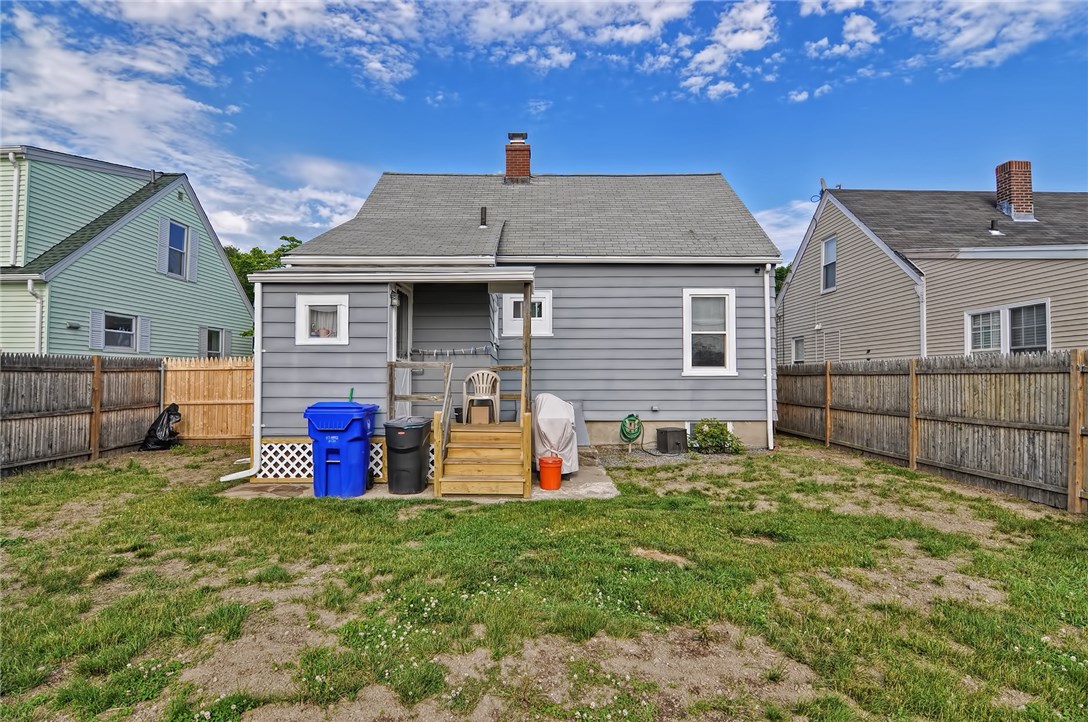 87 Rosemere Road Pawtucket, RI 02861 - Photo 34 of 35 Gallery Image 34