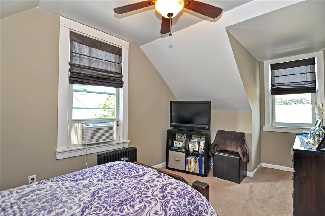 87 Rosemere Road Pawtucket, RI 02861 - Photo 6 of 35 Gallery Image 6