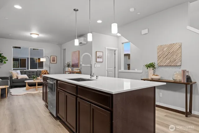 $559,990 | 7025 Rainier Drive, Unit B, Everett, WA 98203