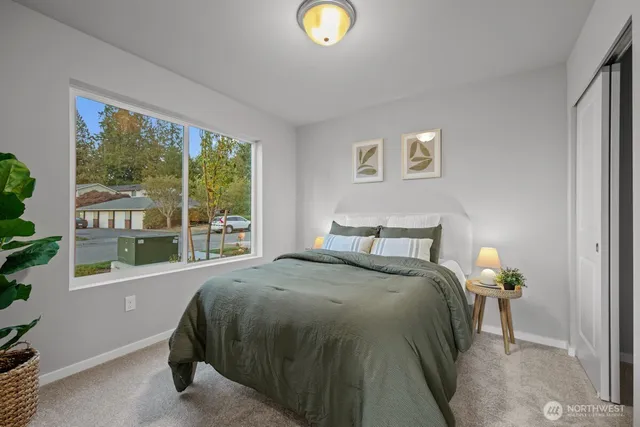 $559,990 | 7025 Rainier Drive, Unit B, Everett, WA 98203