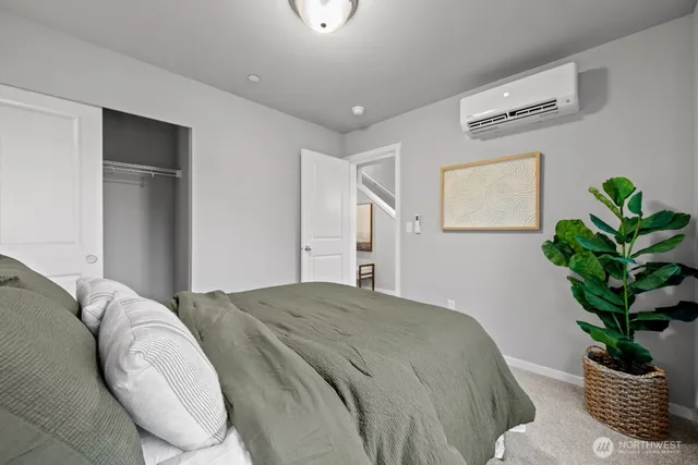 $559,990 | 7025 Rainier Drive, Unit B, Everett, WA 98203