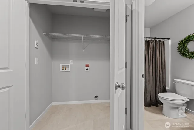 $559,990 | 7025 Rainier Drive, Unit B, Everett, WA 98203