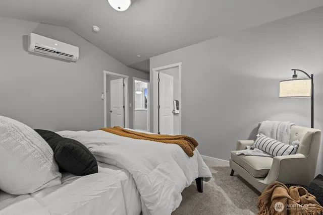 $559,990 | 7025 Rainier Drive, Unit B, Everett, WA 98203