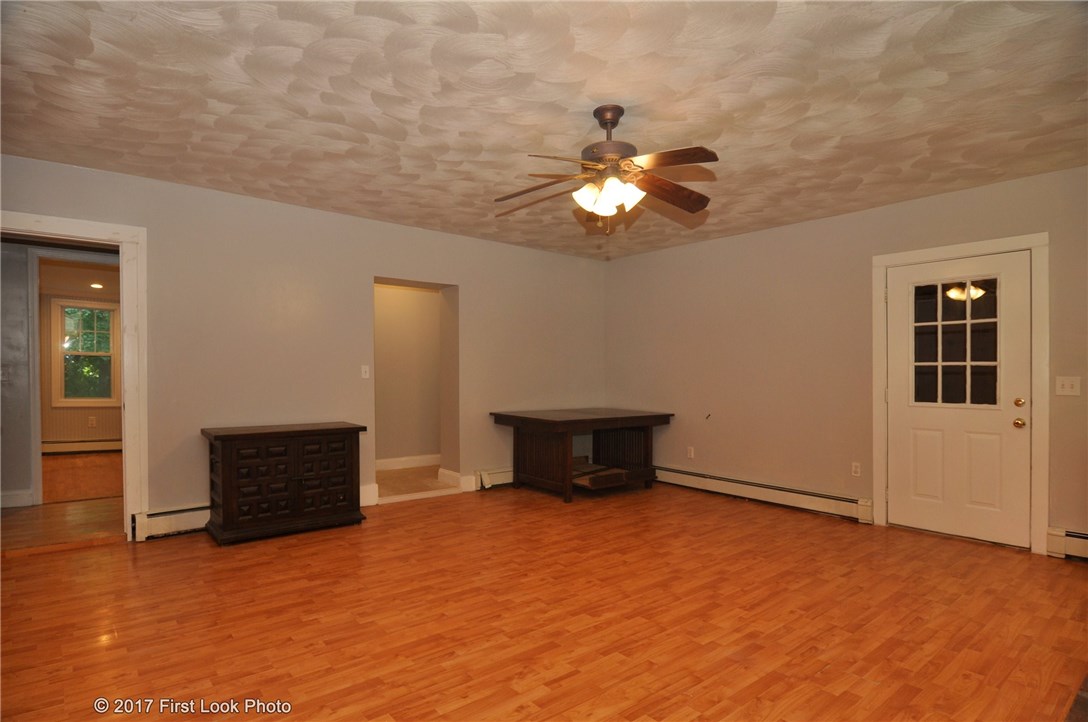 453 Lake Road Tiverton, RI 02878 - Photo 13 of 40