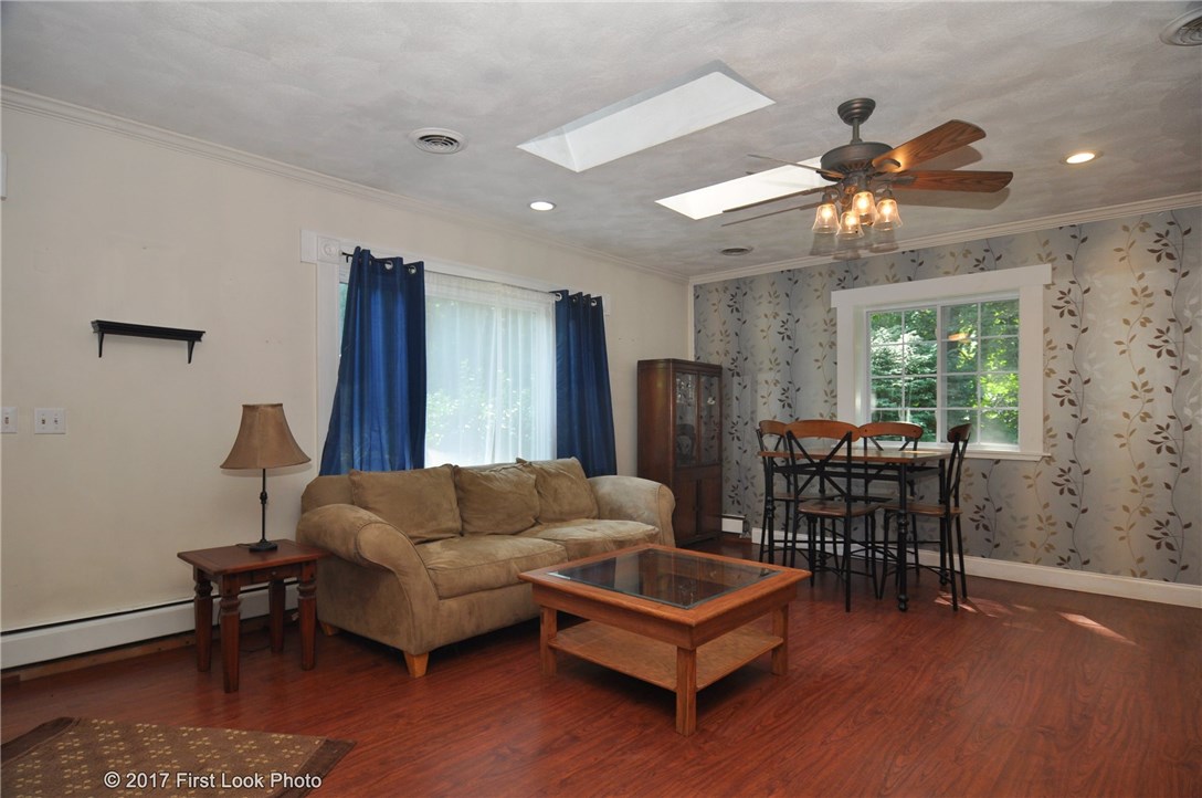453 Lake Road Tiverton, RI 02878 - Photo 8 of 40