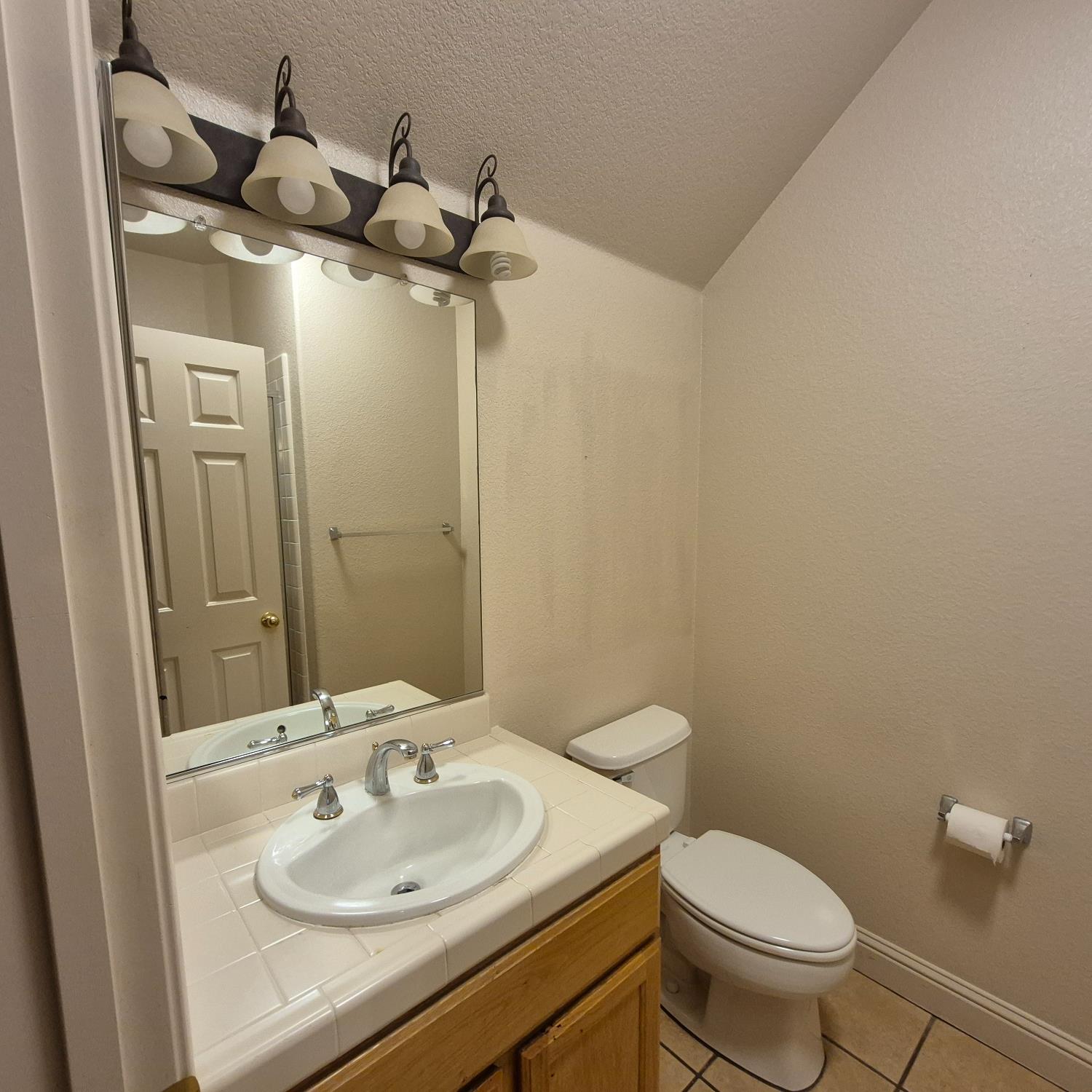 2604 Javan Lane Carmichael, CA 95608 - Photo 29 of 40