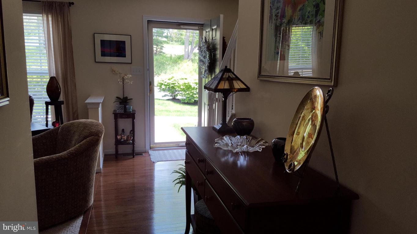 722 East Newport Road Lititz, PA 17543 - Photo 2 of 19