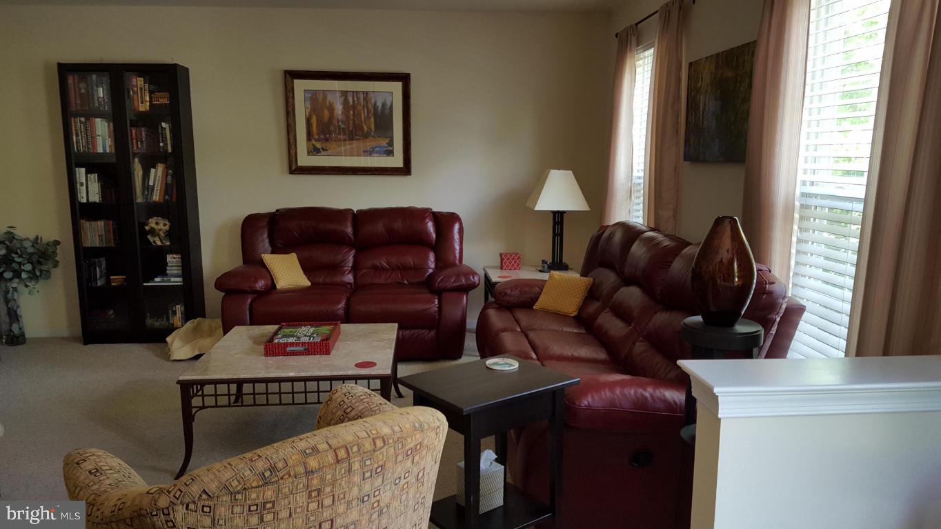 722 East Newport Road Lititz, PA 17543 - Photo 4 of 19