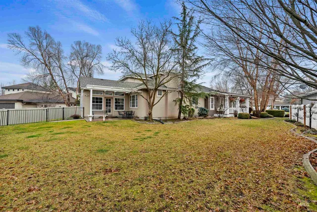 $779,900 | 336 West Colchester Drive, Eagle, ID 83616