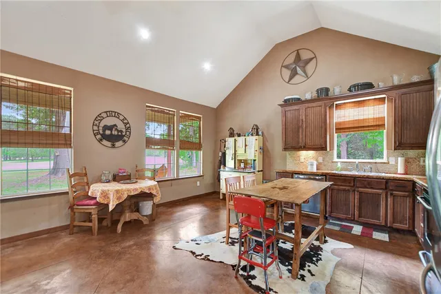 $1,199,000 | 9832 Hawaii Lane, Midway, TX 75852