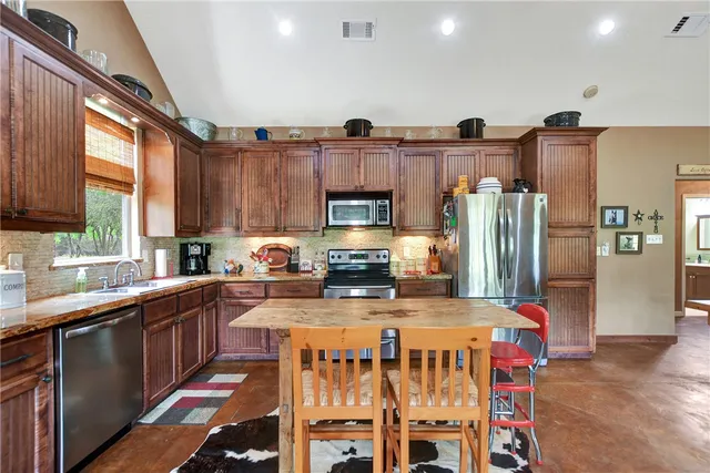 $1,199,000 | 9832 Hawaii Lane, Midway, TX 75852