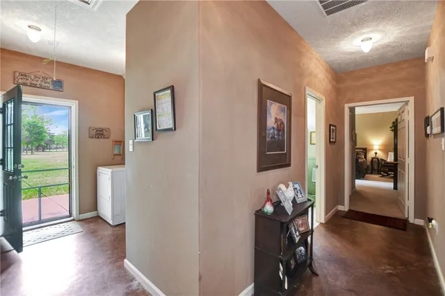 $1,199,000 | 9832 Hawaii Lane, Midway, TX 75852