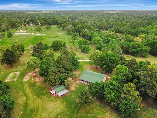 $1,199,000 | 9832 Hawaii Lane, Midway, TX 75852