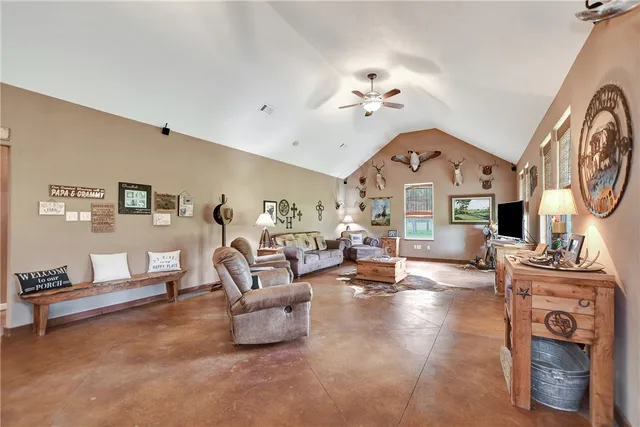 $1,199,000 | 9832 Hawaii Lane, Midway, TX 75852