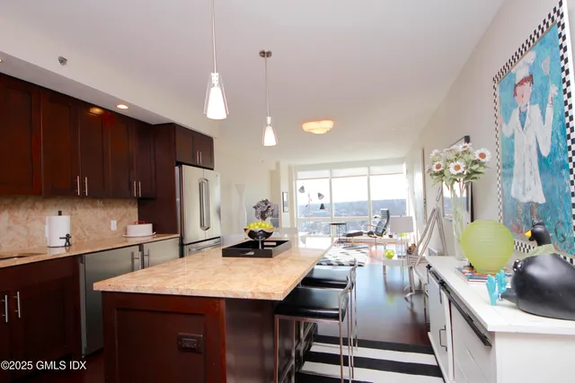 $518,000 | 1 Broad Street, Unit 17C, Stamford, CT 06901