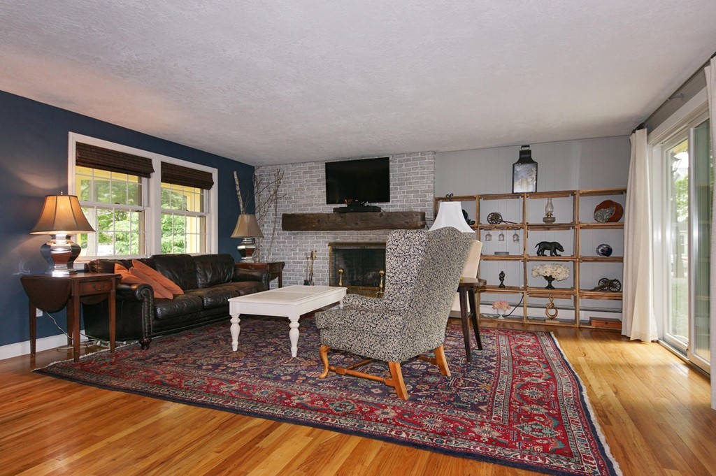 173 Salem End Road Framingham, MA 01702 - Photo 9 of 30 Gallery Image 9