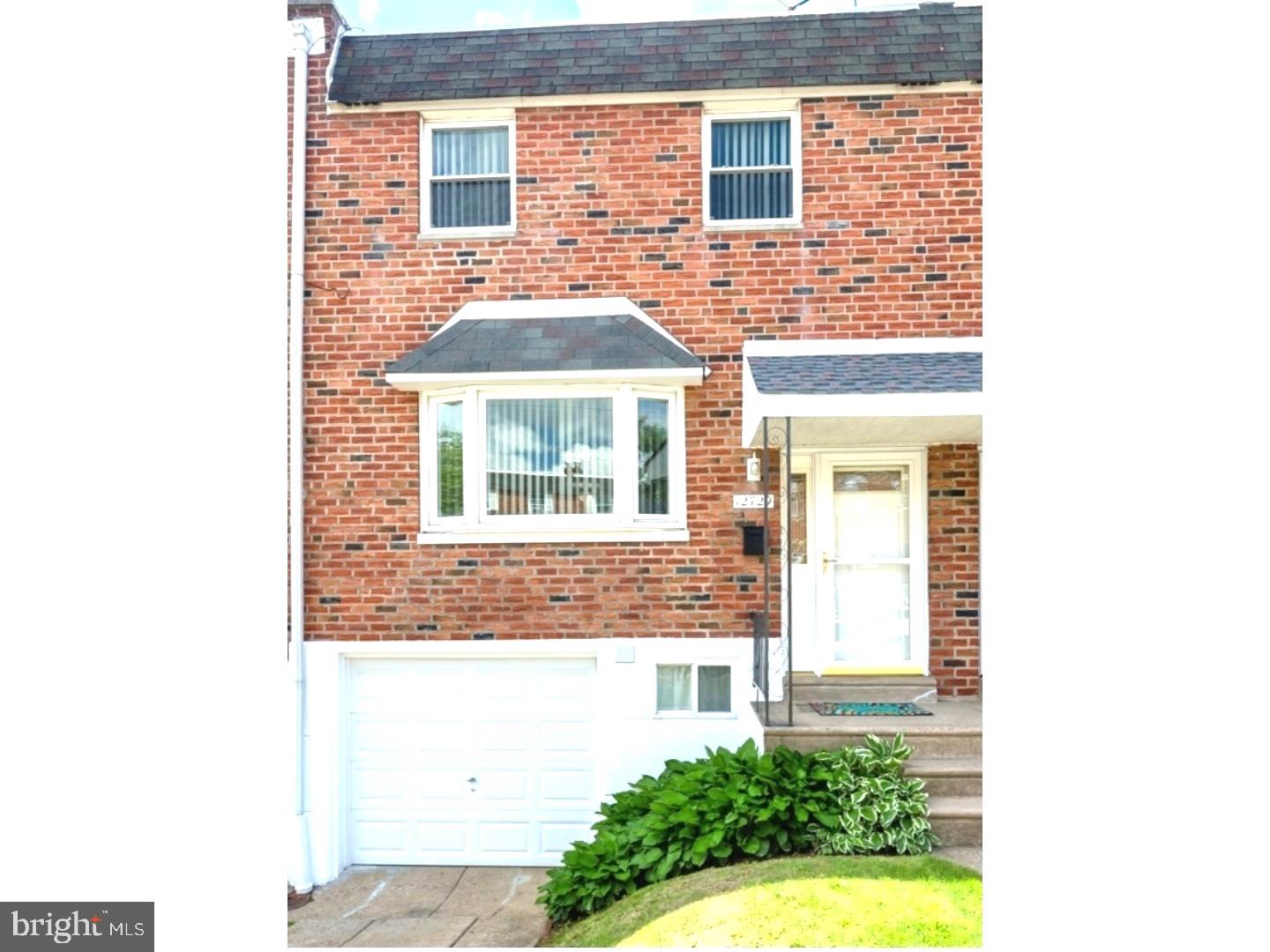 12729 Hollins Road Philadelphia, PA 19154 - Photo 2 of 23 Exterior Front