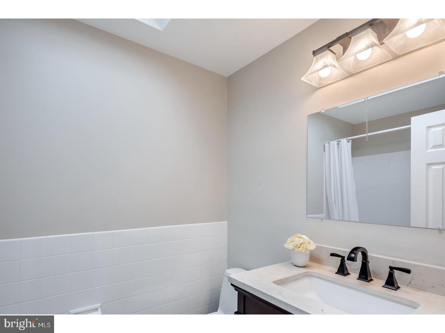 12729 Hollins Road Philadelphia, PA 19154 - Photo 11 of 23 Bathroom