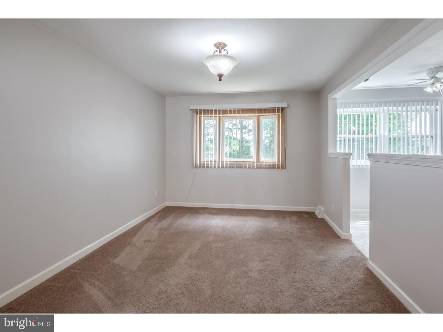 12729 Hollins Road Philadelphia, PA 19154 - Photo 6 of 23 Dining Room