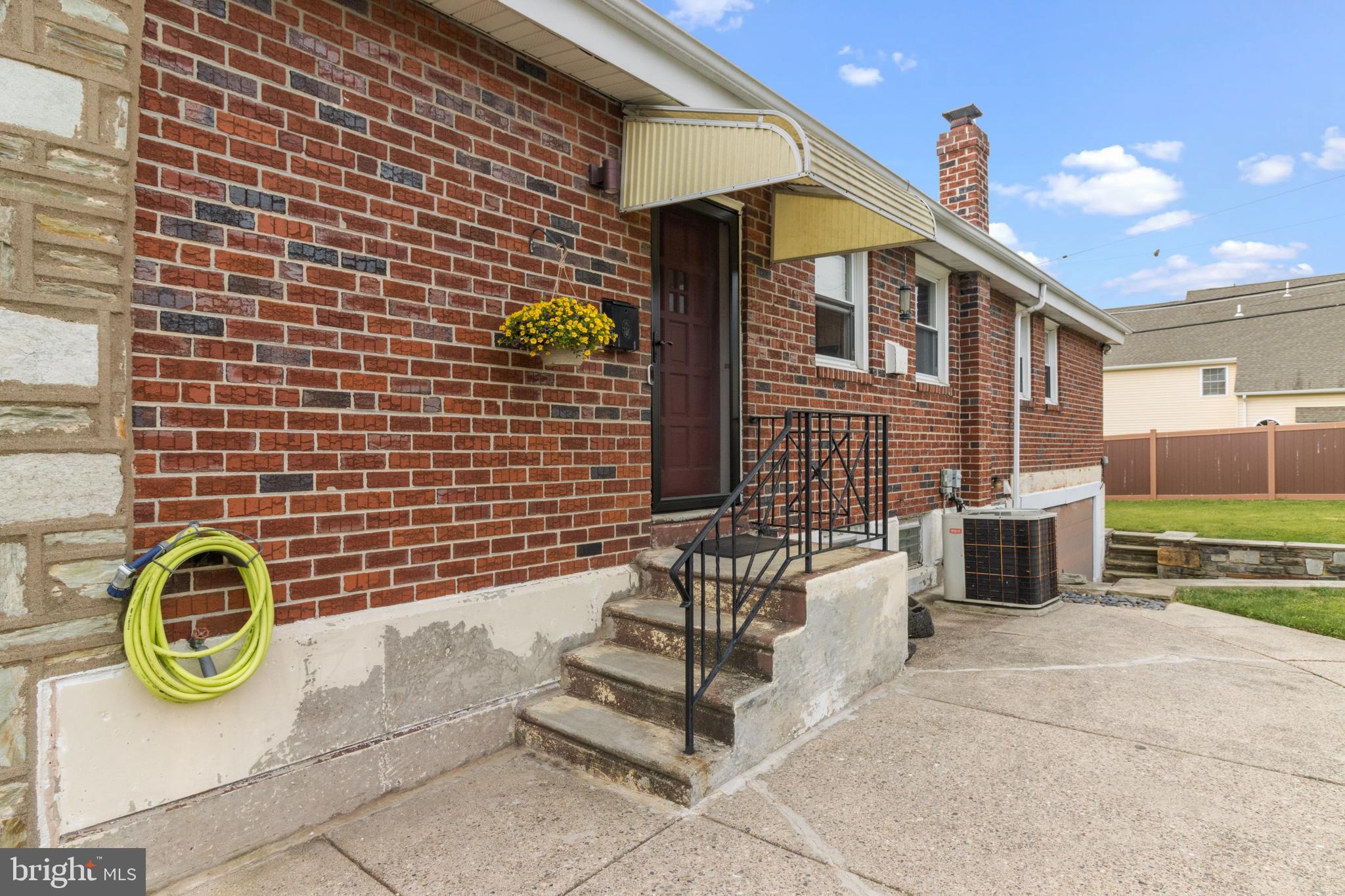 800 Charette Road Philadelphia, PA 19115 - Photo 3 of 24