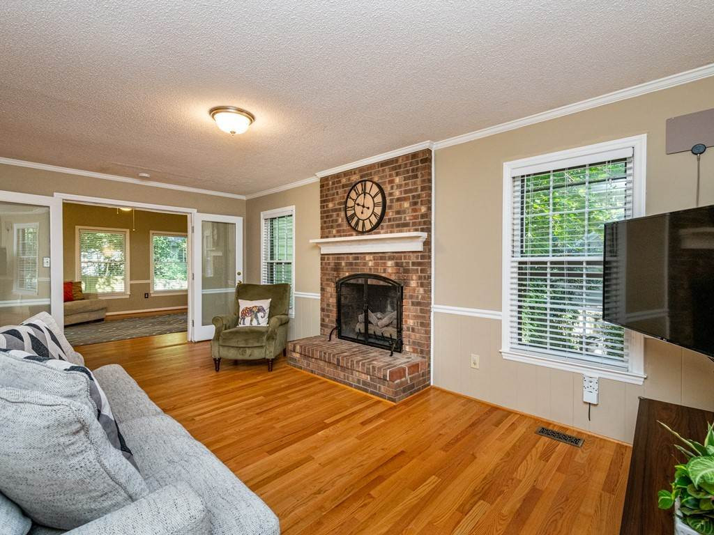 5205 Badham Place Raleigh, NC 27609 - Photo 14 of 30 Photo 14