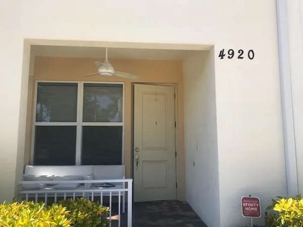 $5,000 | 4920 Northwest 15th Avenue, Boca Raton, FL 33431