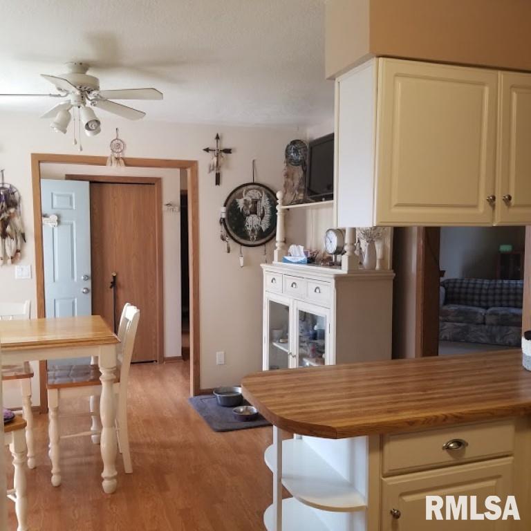 9005 114th Avenue West Taylor Ridge, IL 61284 - Photo 5 of 34 Gallery Image 5