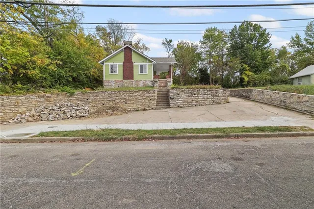$205,000 | 5617 Indiana Avenue, Kansas City, MO 64130