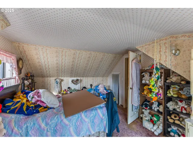 $289,900 | 42307 North River Drive, Sweet Home, OR 97386