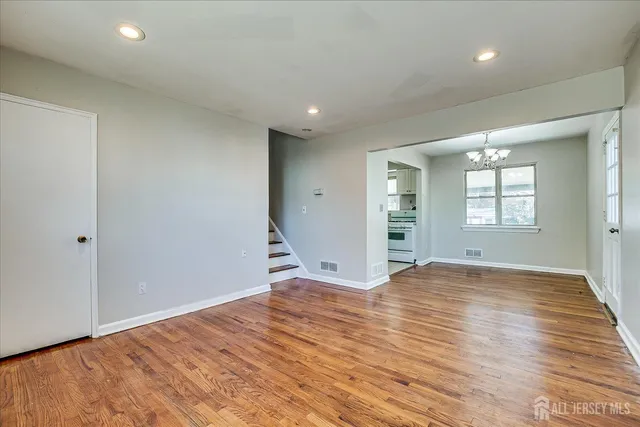 $3,095 | 11 Heathcote Avenue, Edison, NJ 08817