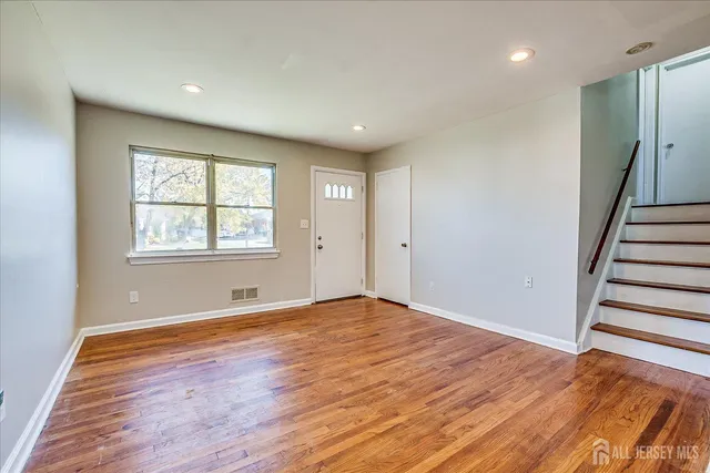 $3,095 | 11 Heathcote Avenue, Edison, NJ 08817