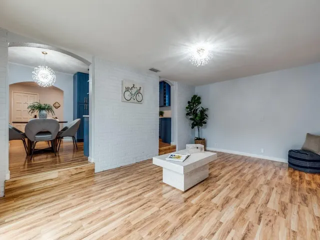 $3,750 | 5739 Ellsworth Avenue, Dallas, TX 75206