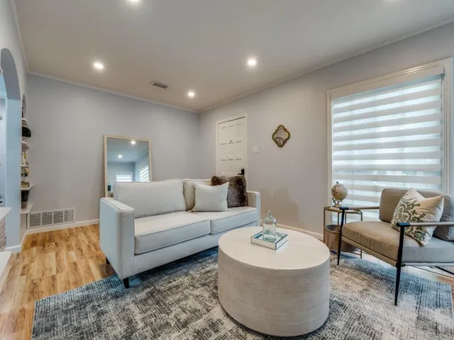 $3,750 | 5739 Ellsworth Avenue, Dallas, TX 75206