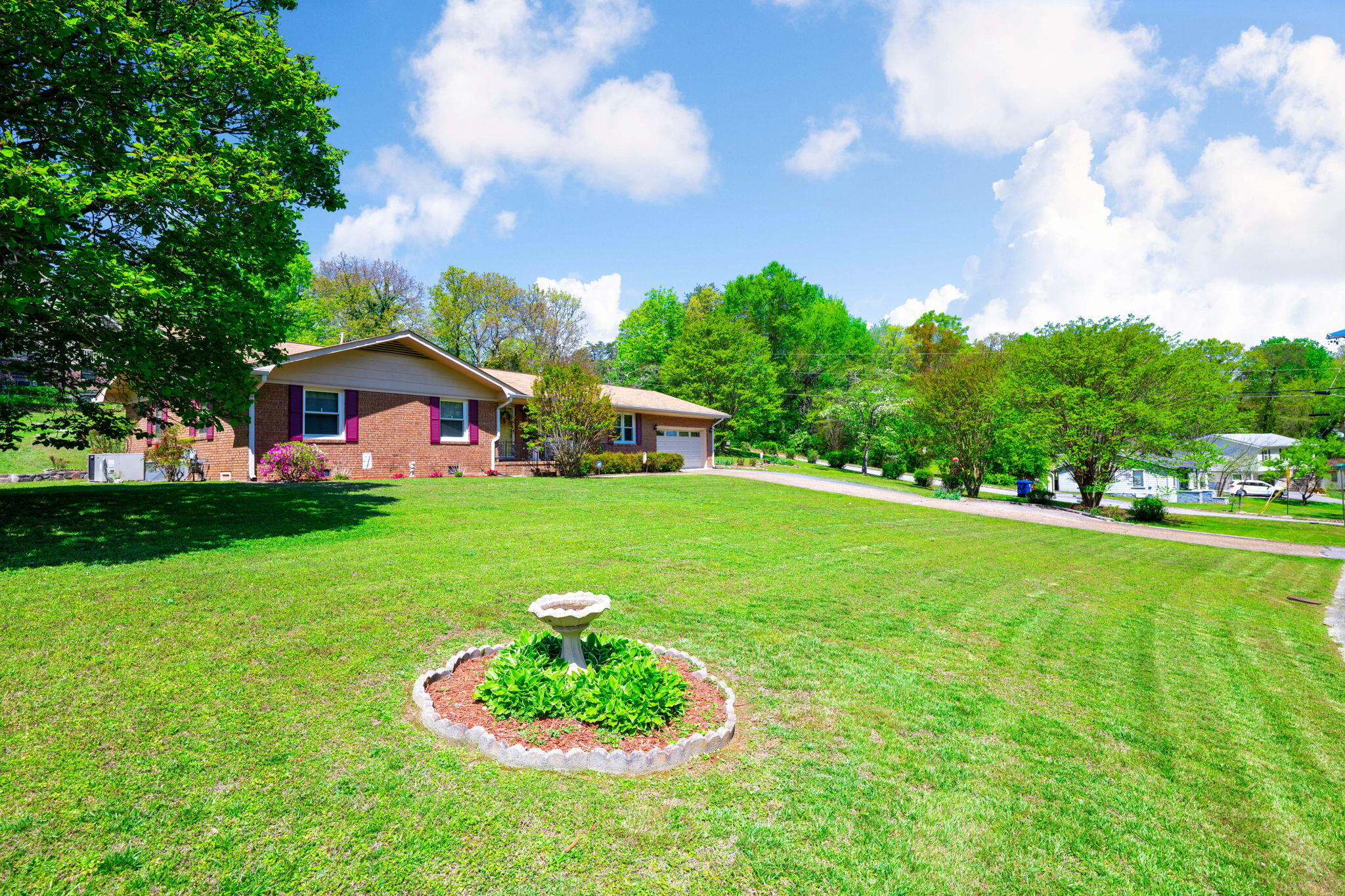 5023 Delashmitt Road Hixson, TN 37343 - Photo 2 of 36 2-web-or-mls-DSC_6095