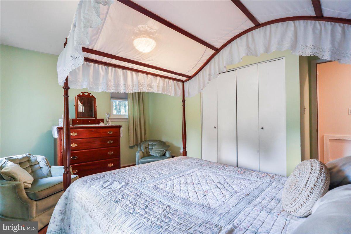 17304 Hoskinson Road Poolesville, MD 20837 - Photo 22 of 61