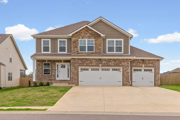 $2,500 | 805 Macon Lane, Clarksville, TN 37042
