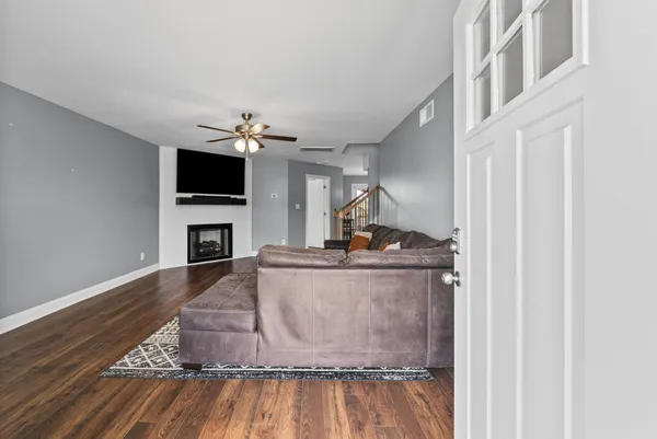 $2,500 | 805 Macon Lane, Clarksville, TN 37042