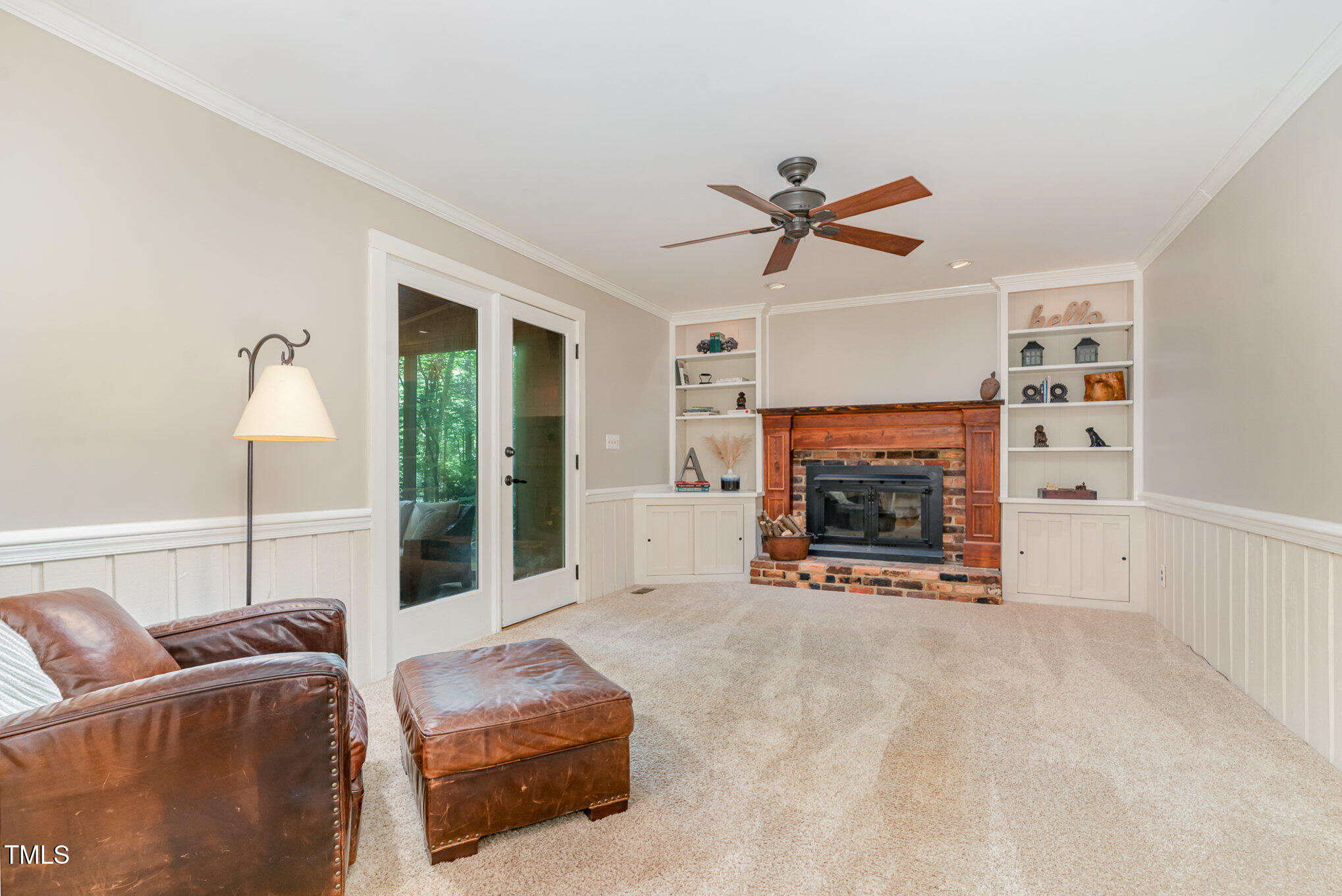 12709 Timberlane Court Raleigh, NC 27613 - Photo 4 of 44 a living room with furniture and a fireplace